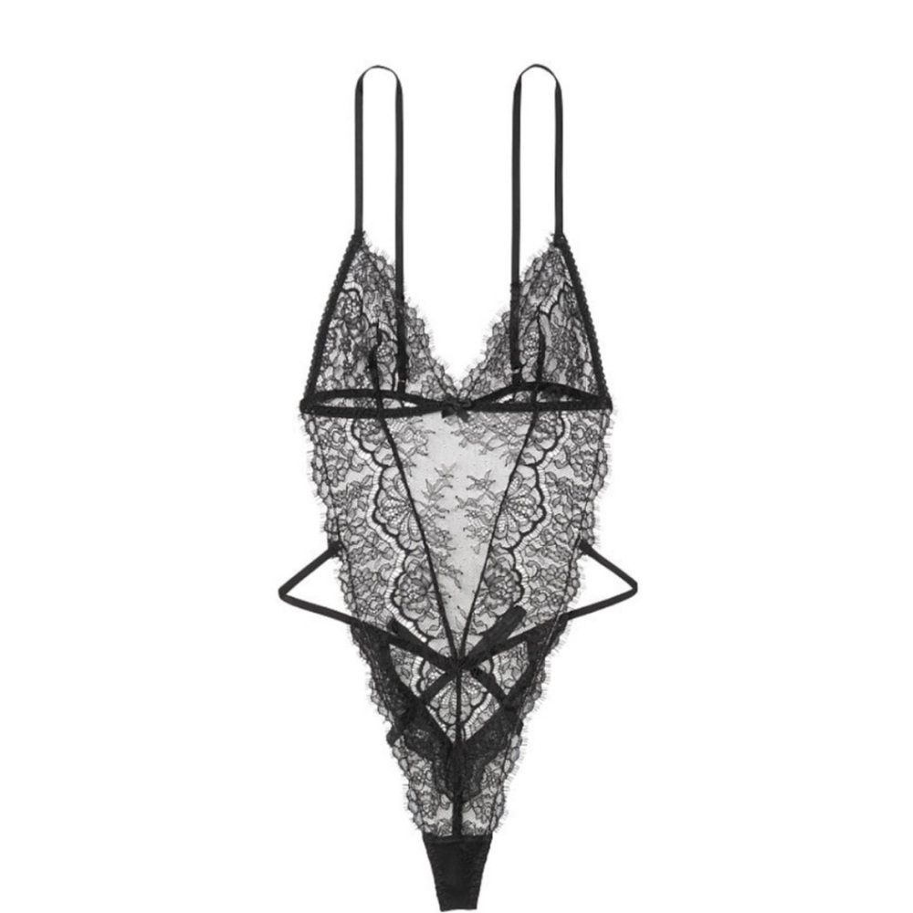 Victoria’s Secret Dream Angels Black Unlined Corded Lace Teddy NWT